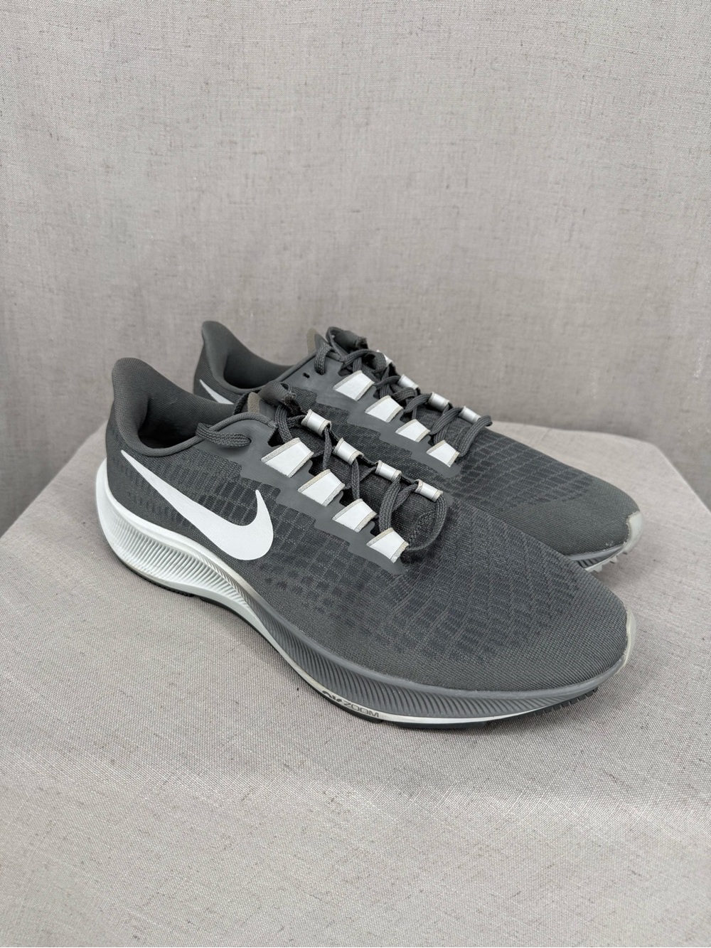 Nike Air Zoom Pegasus 37 Mens Running Shoes Iron Gray mens sz 12